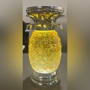 Bath & Body Works Pineapple Glitter Water Globe 3 Wick Candle Holder